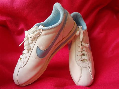 classic nike shoes for women.